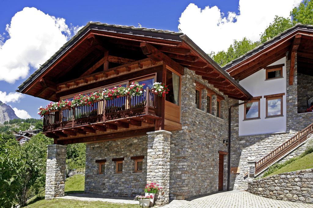 Отель Les Combes Ла-Саль Экстерьер фото